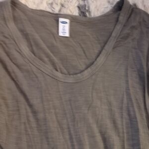 Old Navy Light Gray Scoop Neck Tee